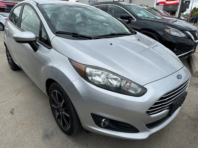 View vehicle photo 3